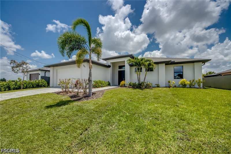 4 bedroom SingleFamilyResidence at 203 SW 14th Ave, Cape Coral, Cape Coral — photo 1
