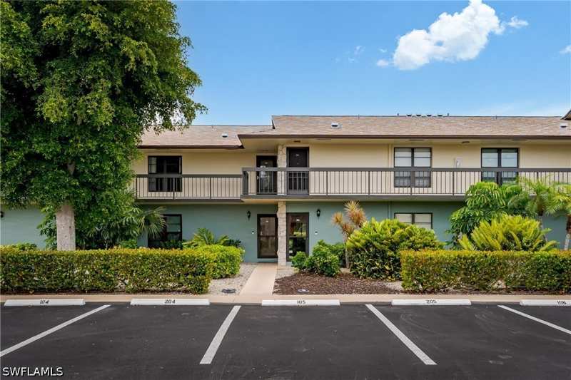 2 bedroom Condominium at 207 S Collier Blvd 4-105, Seawatch Apts Of Marco Island, Marco Island — photo 1
