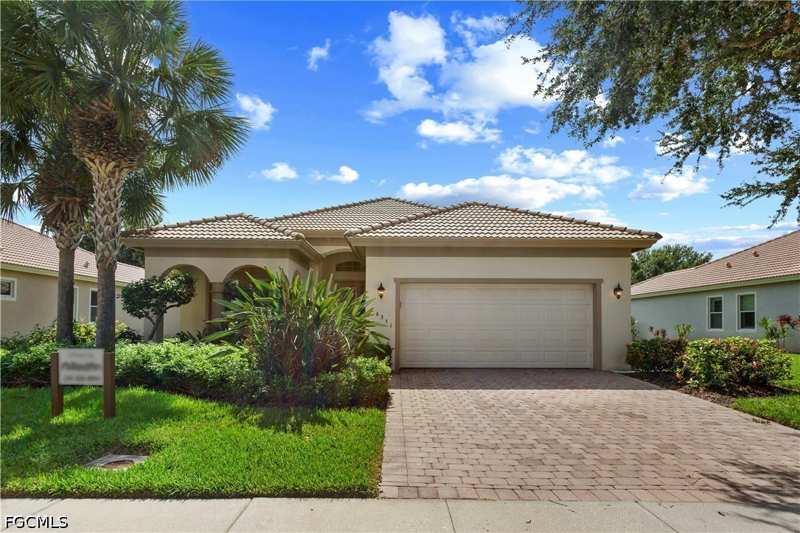 3 bedroom SingleFamilyResidence at 26351 Stonewall Ln, Hawthorne, Bonita Springs — photo 1