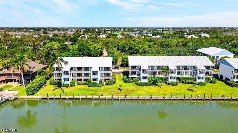 2 bedroom Condominium at 1250 Tennisplace Ct E22, Tennisplace, Sanibel — photo 1