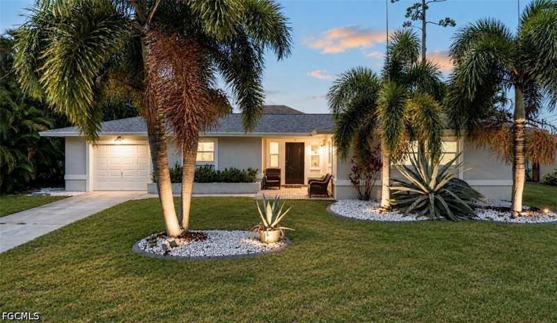3 bedroom SingleFamilyResidence at 5118 York Ct, Yacht Club, Cape Coral — photo 1