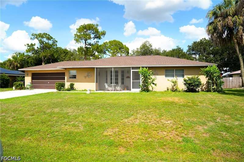 2 bedroom SingleFamilyResidence at 114 Greenwood Ave, Lehigh Acres, Lehigh Acres — photo 1