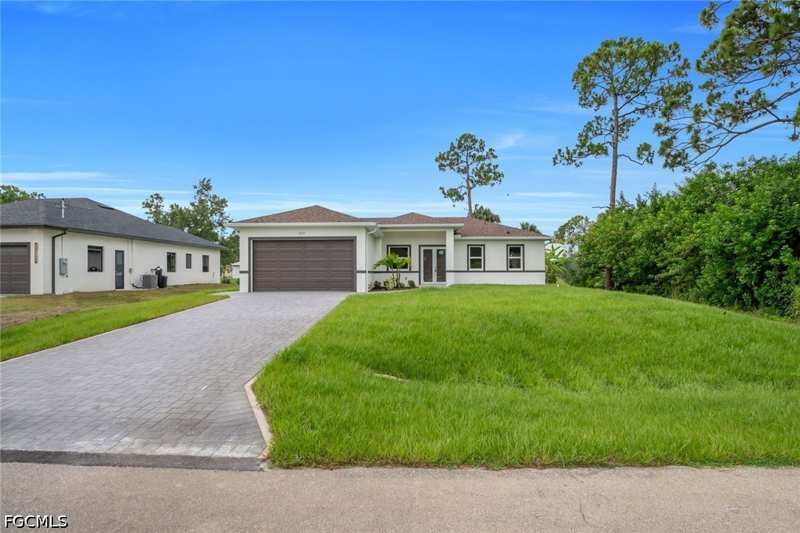 3 bedroom SingleFamilyResidence at 2715 10th St W, Lehigh Acres, Lehigh Acres — photo 1