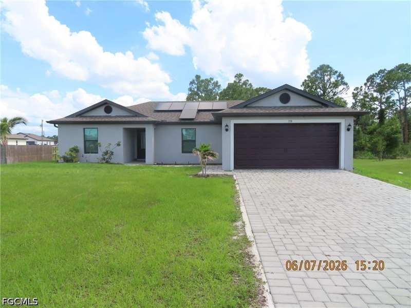 3 bedroom SingleFamilyResidence at 178 Blackstone Dr, Mirror Lakes, Fort Myers — photo 1