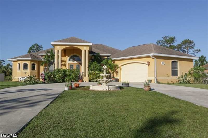 4 bedroom SingleFamilyResidence at 611 Clayton Ave, Lehigh Acres, Lehigh Acres — photo 1