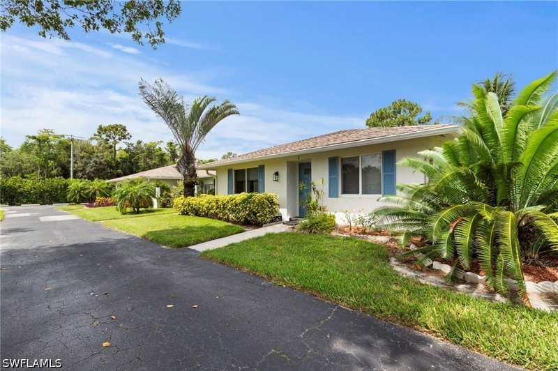 2 bedroom Condominium at 50 Glades Blvd 2, Glades Country Club, Naples — photo 1