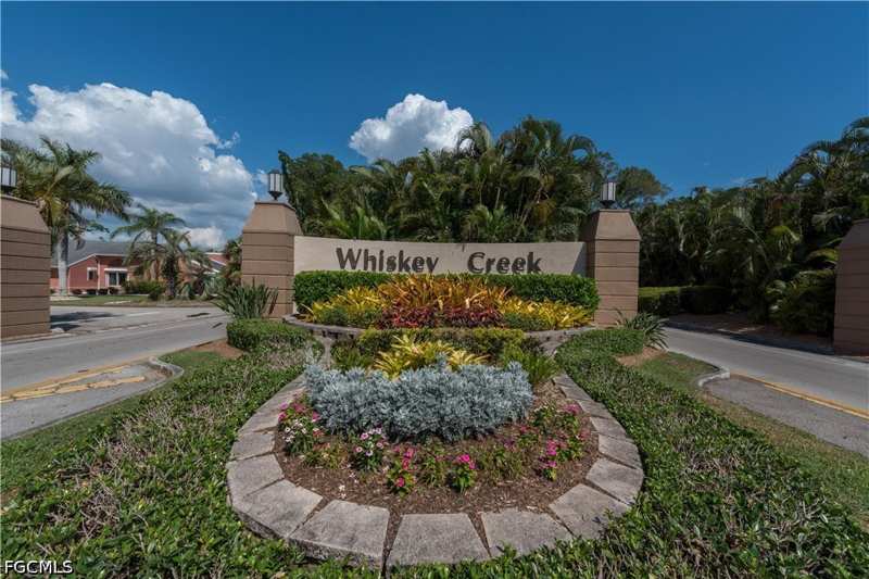 2 bedroom Attached at 5585 Hamlet Ln, Whiskey Creek Village Green, Fort Myers — photo 1