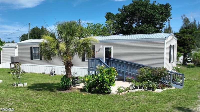 2 bedroom ManufacturedHome at 4976 Curlew Dr, Flamingo Bay, St James City — photo 1