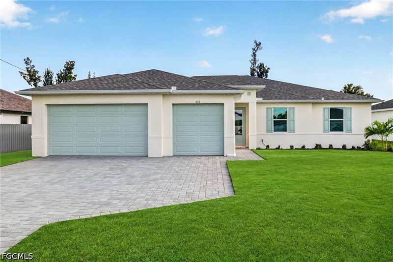 4 bedroom SingleFamilyResidence at 633 SW 13th St, Cape Coral, Cape Coral — photo 1