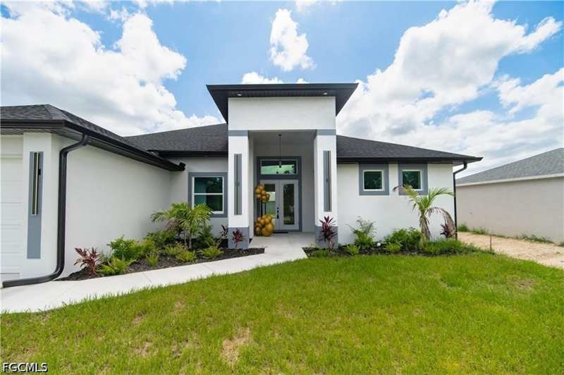 3 bedroom SingleFamilyResidence at 3311 Andalusia Blvd, Cape Coral, Cape Coral — photo 1