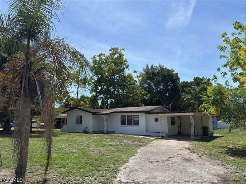 2 bedroom SingleFamilyResidence at 3977 Seminole Ave, Morningside Addition, Fort Myers — photo 1