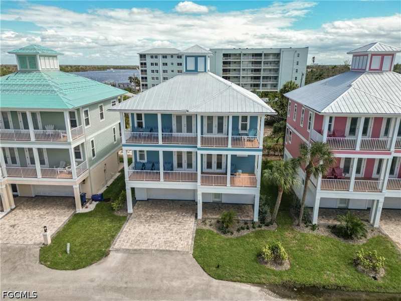 3 bedroom SingleFamilyResidence at 282 Delmar Ave, Watson W W, Fort Myers Beach — photo 1