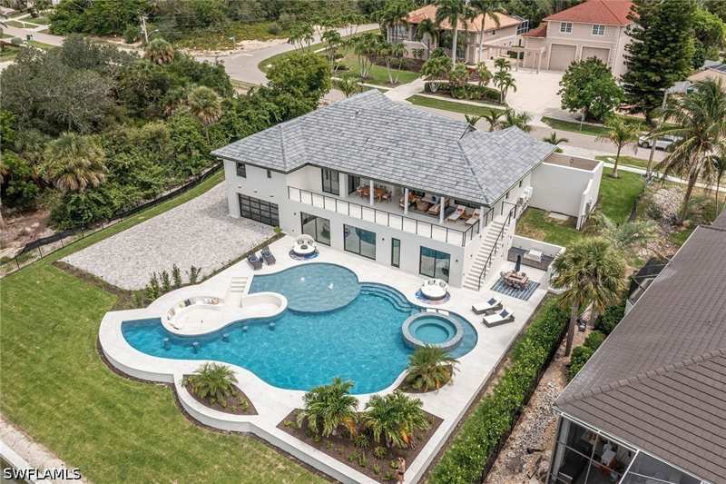 6 bedroom SingleFamilyResidence at 1685 Ludlow Rd, Marco Island, Marco Island — photo 1