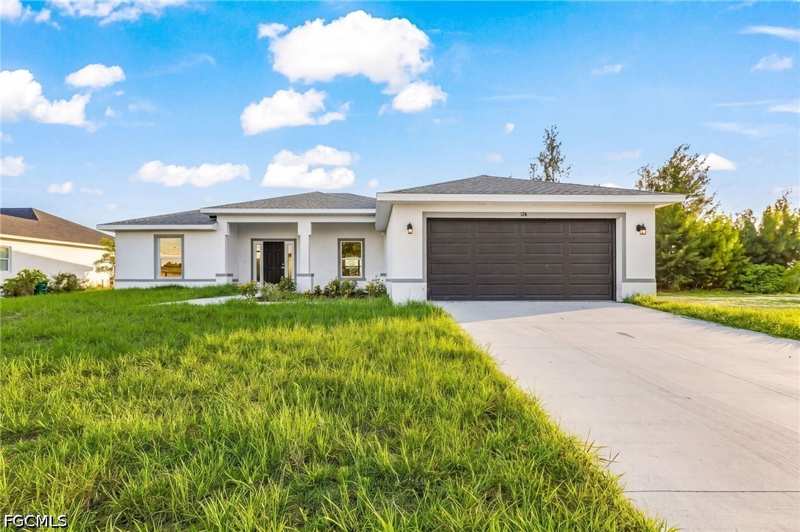 4 bedroom SingleFamilyResidence at 126 NE 9th St, Cape Coral, Cape Coral — photo 1