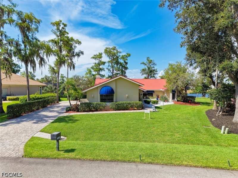 3 bedroom SingleFamilyResidence at 15649 Carberry Ct, Fiddlesticks Country Club, Fort Myers — photo 1