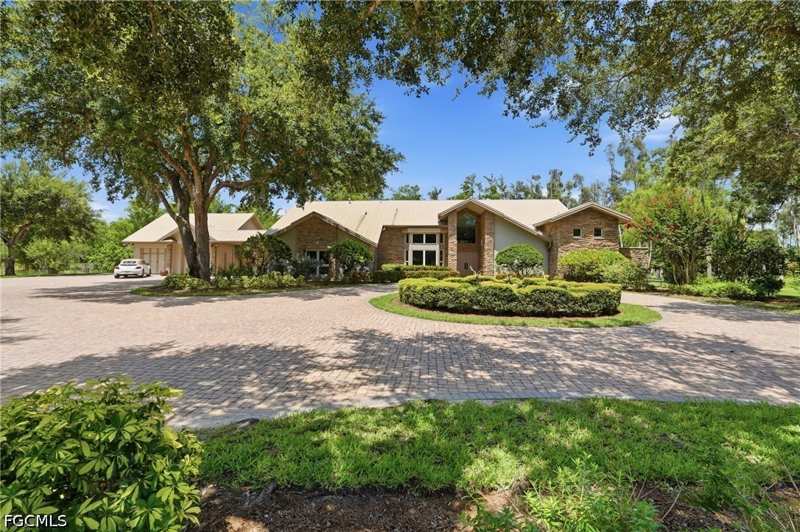 4 bedroom SingleFamilyResidence at 15821 Shamrock Dr, Briarcliff, Fort Myers — photo 1