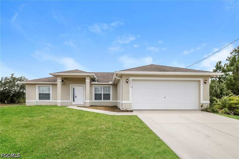 3 bedroom SingleFamilyResidence at 3201 42nd St SW, Lehigh Acres, Lehigh Acres — photo 1