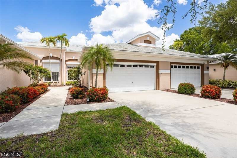 2 bedroom Attached at 14233 Patty Berg Dr, Cypress Lake Country Club, Fort Myers — photo 1