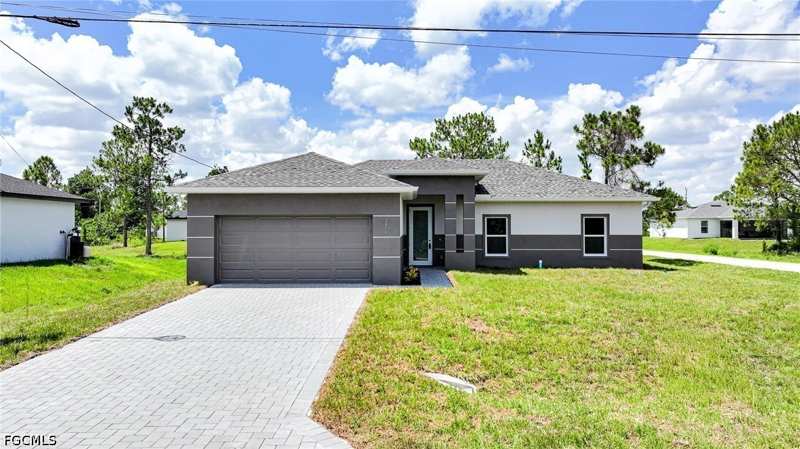 3 bedroom SingleFamilyResidence at 2819 32nd St W, Lehigh Acres, Lehigh Acres — photo 1