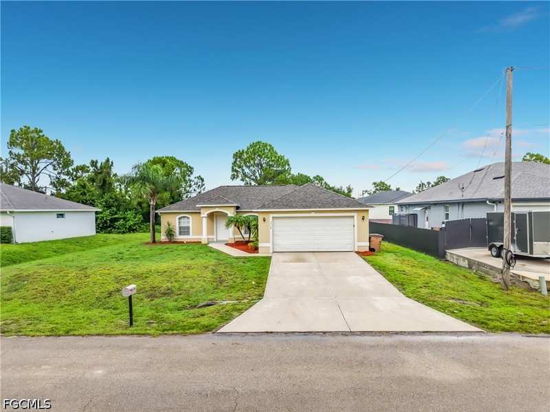 3 bedroom SingleFamilyResidence at 2928 18th St SW, Lehigh Acres, Lehigh Acres — photo 1