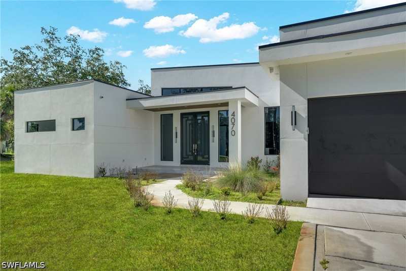 4 bedroom SingleFamilyResidence at 4070 24th Ave SE, Golden Gate Estates, Naples — photo 1