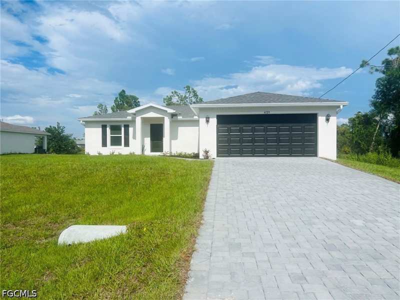 3 bedroom SingleFamilyResidence at 4129 NE 20th Pl, Cape Coral, Cape Coral — photo 1