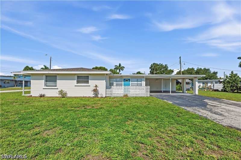 3 bedroom SingleFamilyResidence at 4220 Deleon St, Cushman Manor, Fort Myers — photo 1
