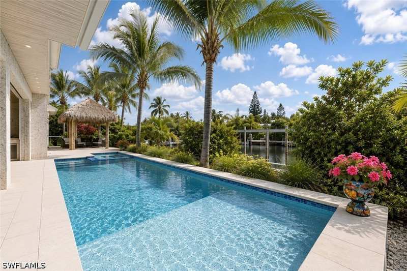 4 bedroom SingleFamilyResidence at 1571 Bonita Ln, Royal Harbor, Naples — photo 1