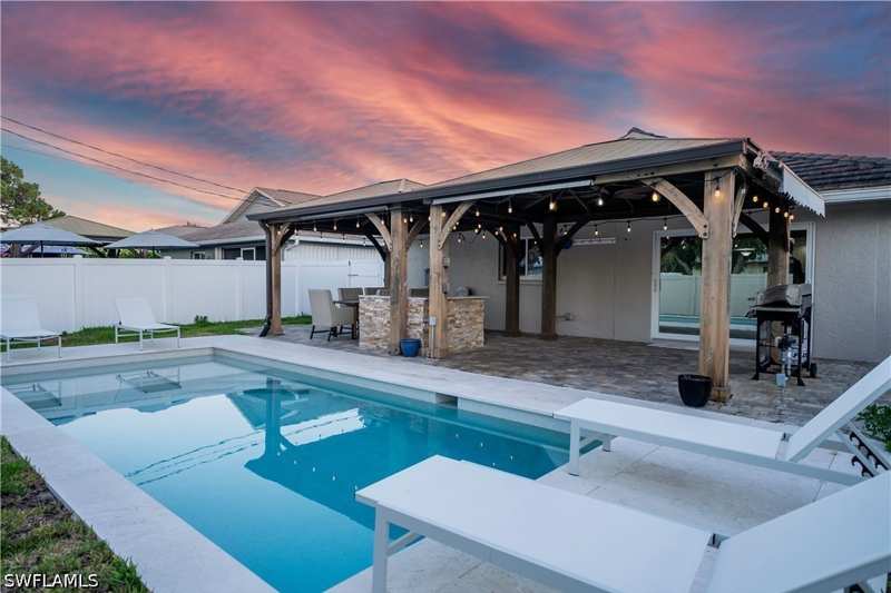 3 bedroom SingleFamilyResidence at 523 107th Ave N, Naples Park, Naples — photo 1