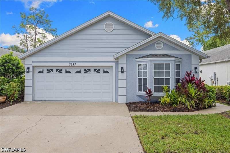 3 bedroom SingleFamilyResidence at 3157 Carriage Cir, Carriage Circle Of Naples, Naples — photo 1