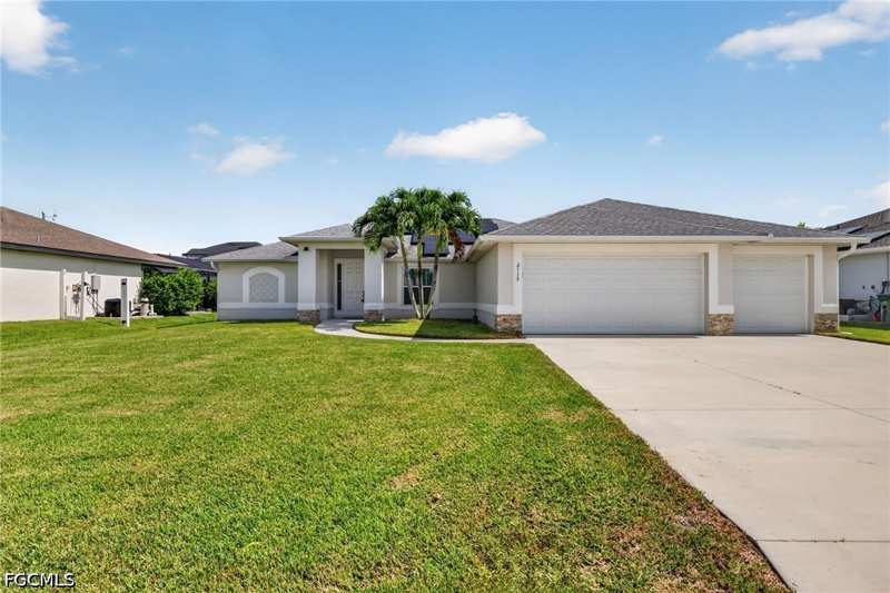 3 bedroom SingleFamilyResidence at 2115 SW 30th Ter, Cape Coral, Cape Coral — photo 1