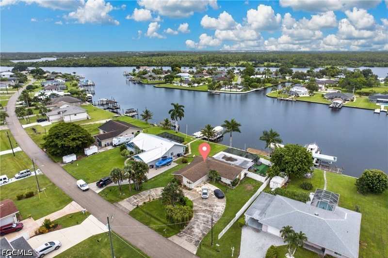 3 bedroom SingleFamilyResidence at 13402 Marquette Blvd, Fort Myers Shores, Fort Myers — photo 1