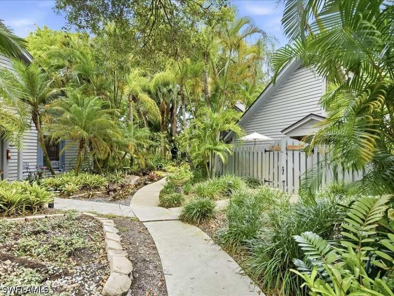 3 bedroom Attached at 1337 Solana Rd, Bent Pines Villas Condo, Naples — photo 1
