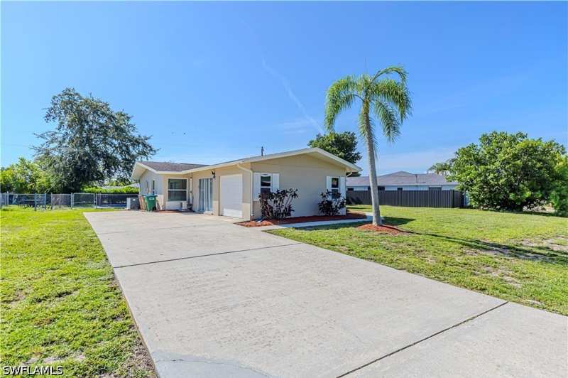 4 bedroom SingleFamilyResidence at 4009 SE 9th Ct, Cape Coral, Cape Coral — photo 1