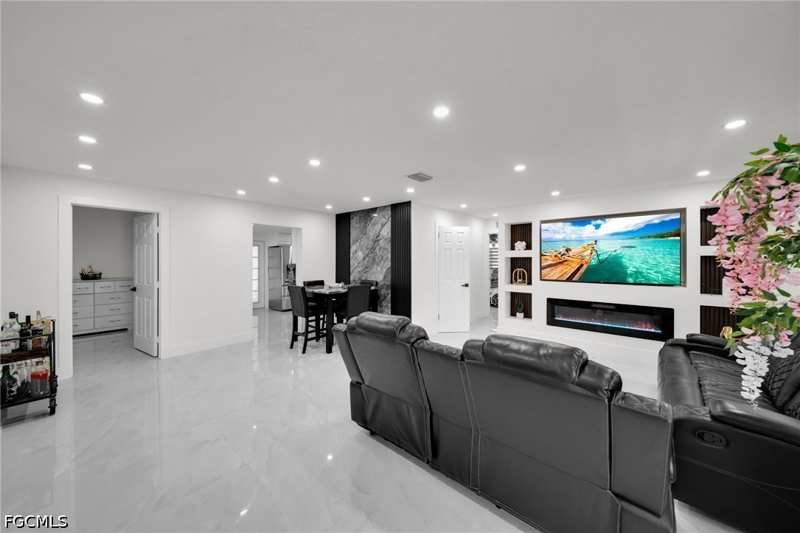4 bedroom SingleFamilyResidence at 1191 Gramac Dr, North Fort Myers, North Fort Myers — photo 1