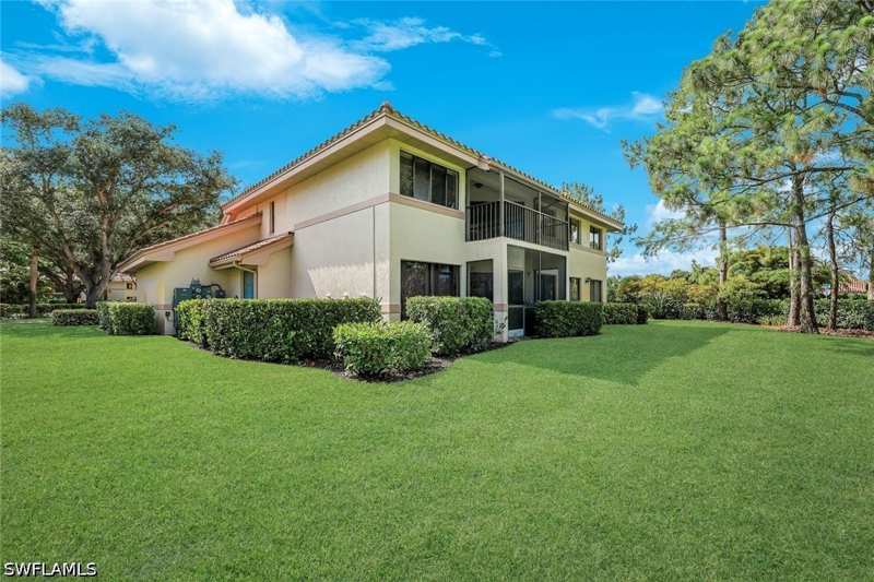 2 bedroom Condominium at 142 Bennington Dr 8, Coach Homes, Naples — photo 1