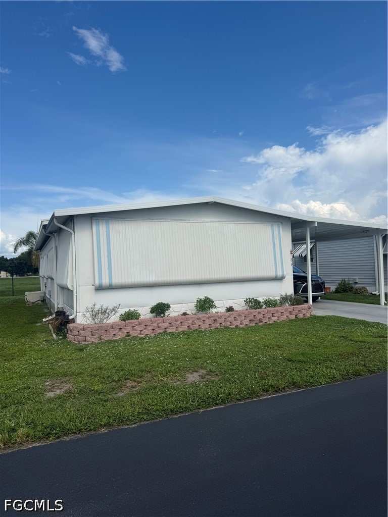 2 bedroom ManufacturedHome at 84 Poinsettia Dr, Poinsettia Park Mobile Home Co-Op Inc, Fort Myers — photo 1