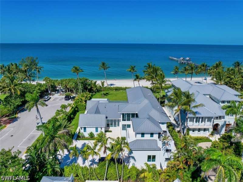 6 bedroom SingleFamilyResidence at 55 13th Ave S, Olde Naples, Naples — photo 1
