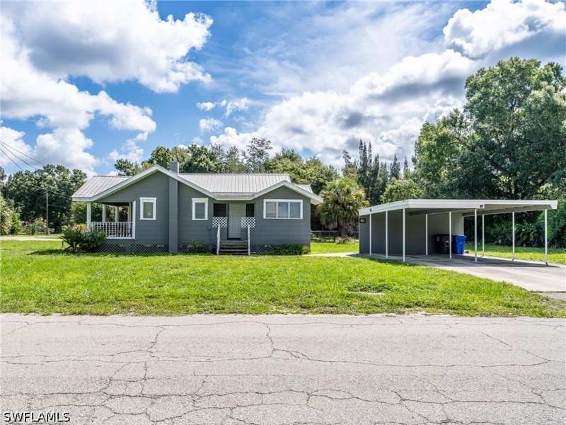 3 bedroom SingleFamilyResidence at 3802 Seminole Ave, Fairview, Fort Myers — photo 1