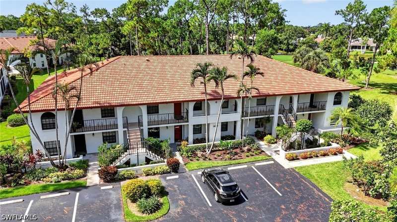 2 bedroom Condominium at 909 Augusta Blvd 7, Eaglewood, Naples — photo 1