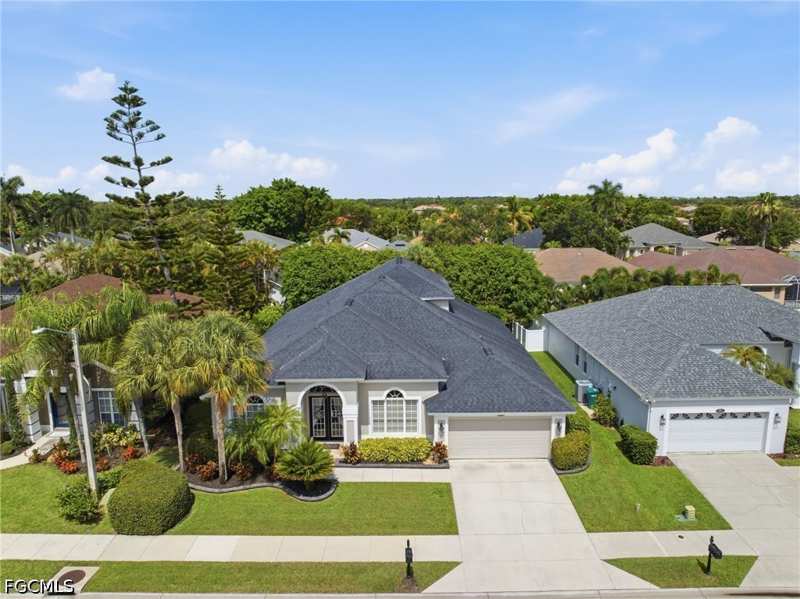 4 bedroom SingleFamilyResidence at 193 Skipping Stone Ln, Pebblebrooke Lakes, Naples — photo 1