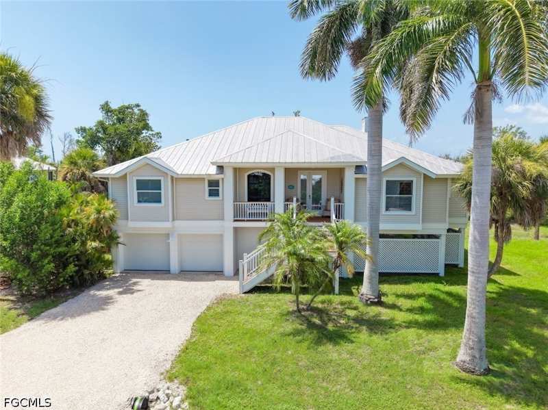 3 bedroom SingleFamilyResidence at 1858 Farm Trl, Island Woods, Sanibel — photo 1