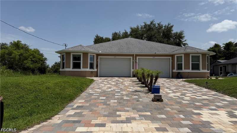 6 bedroom Attached at 4434 - 4436 29th St SW, Lehigh Acres, Lehigh Acres — photo 1
