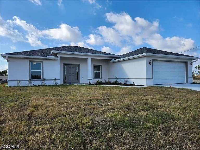 4 bedroom SingleFamilyResidence at 2930 Diplomat Pkwy W, Cape Coral, Cape Coral — photo 1