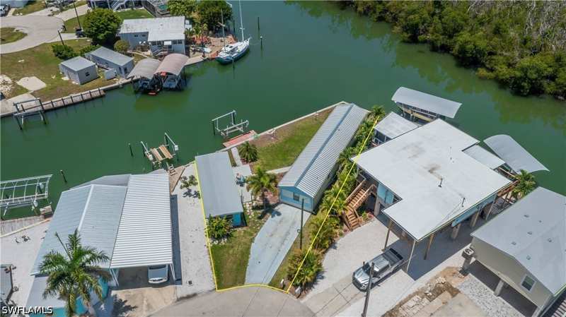 2 bedroom SingleFamilyResidence at 3965 Phoenix Dr, Trailerhaven, St James City — photo 1