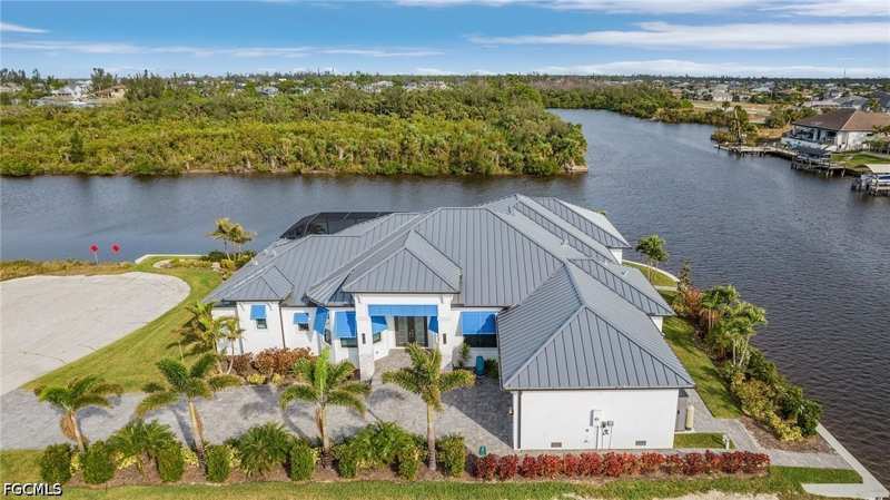 3 bedroom SingleFamilyResidence at 1729 NW 41st Ave, Cape Coral, Cape Coral — photo 1