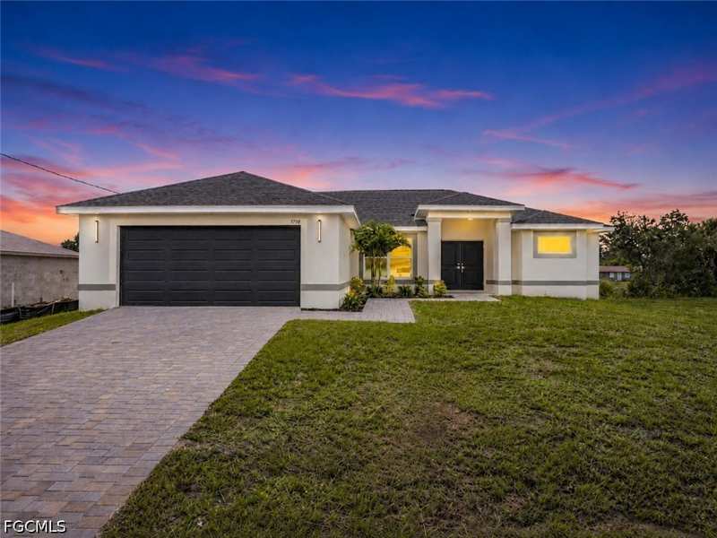 3 bedroom SingleFamilyResidence at 1718 NE 13th Pl, Cape Coral, Cape Coral — photo 1