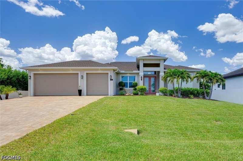 4 bedroom SingleFamilyResidence at 1605 SW 43rd St, Cape Coral, Cape Coral — photo 1