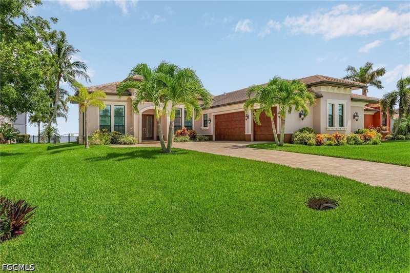4 bedroom SingleFamilyResidence at 2262 SE 28th St, Cape Coral, Cape Coral — photo 1