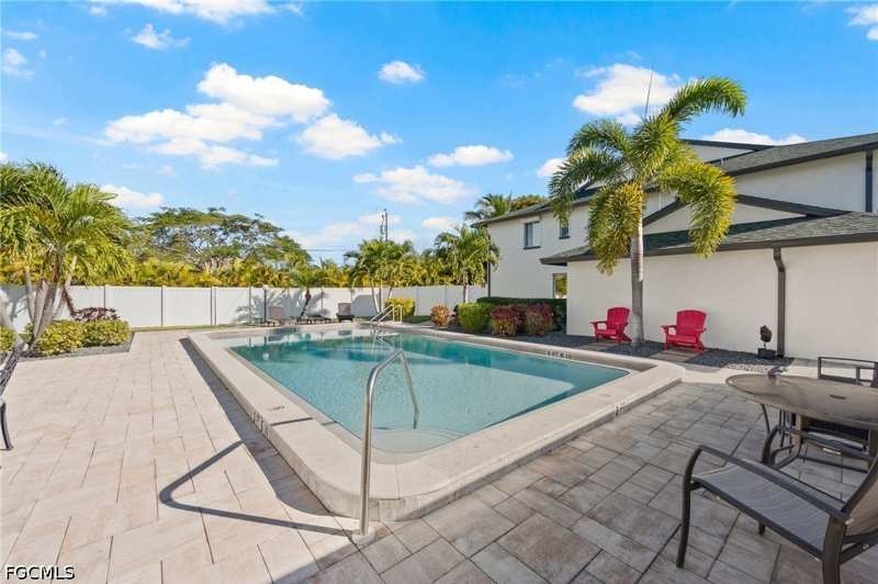 2 bedroom Condominium at 1519 Cape Coral Pkwy W 9, Cape Parkway, Cape Coral — photo 1